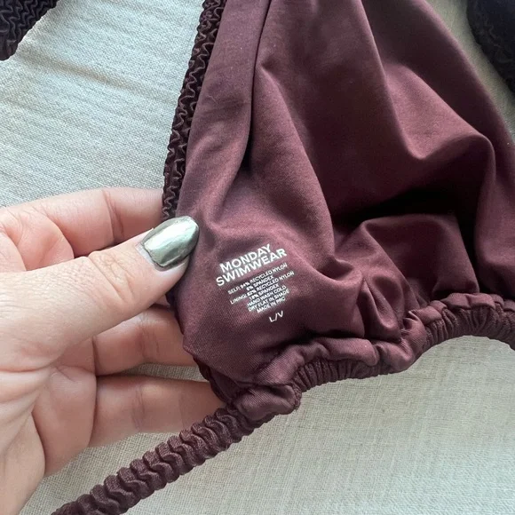 Monday Swimwear Tulum Top Size: L/V - Picture 5 of 6